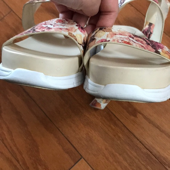 Cole Haan Zerogrand Floral Sandals - Picture 12 of 13
